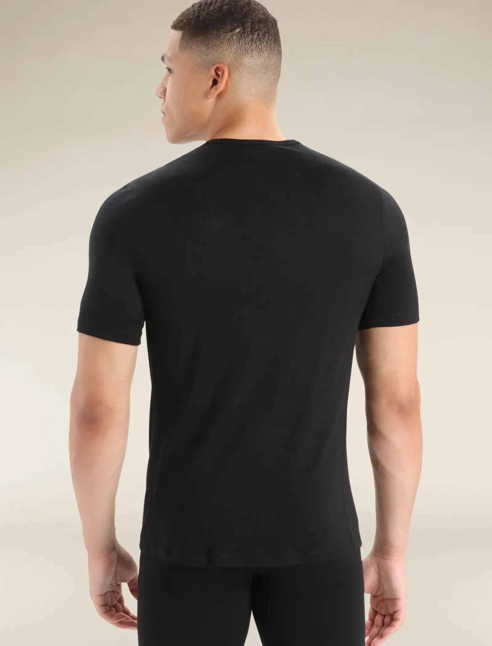 Men's Merino 200 Oasis Short Sleeve Crew Neck Thermal Top-Icebreaker Discount