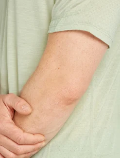 Icebreaker Men's Merino Blend 125 ZoneKnit™ Energy Wind Short Sleeve T-Shirt Ashen Sale